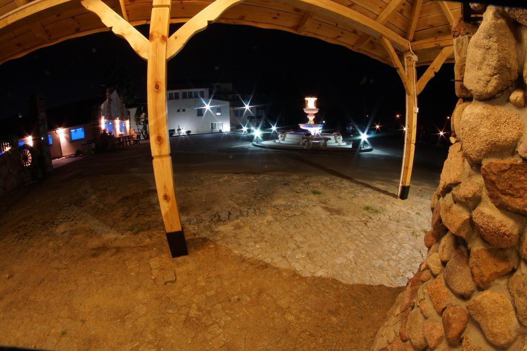 Willa Imperium Ostrowiec Świetokrzyski Exterior foto